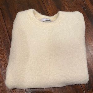 Women’s Crewneck Fuzzy Cream Sweater